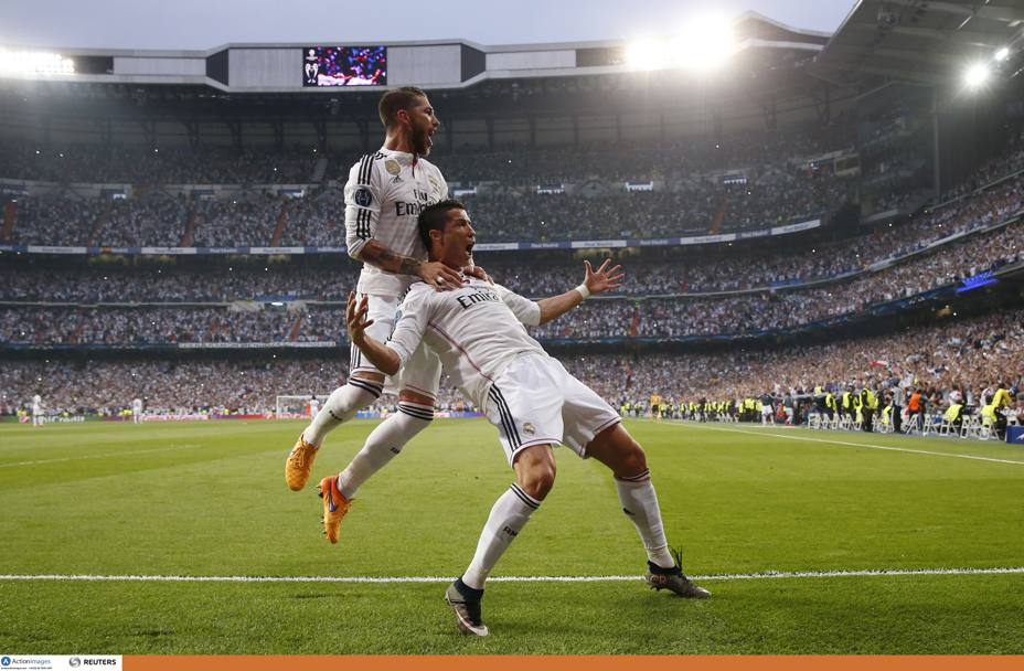 L&#39;esultanza di Ronaldo e Sergio Ramos. Reuters